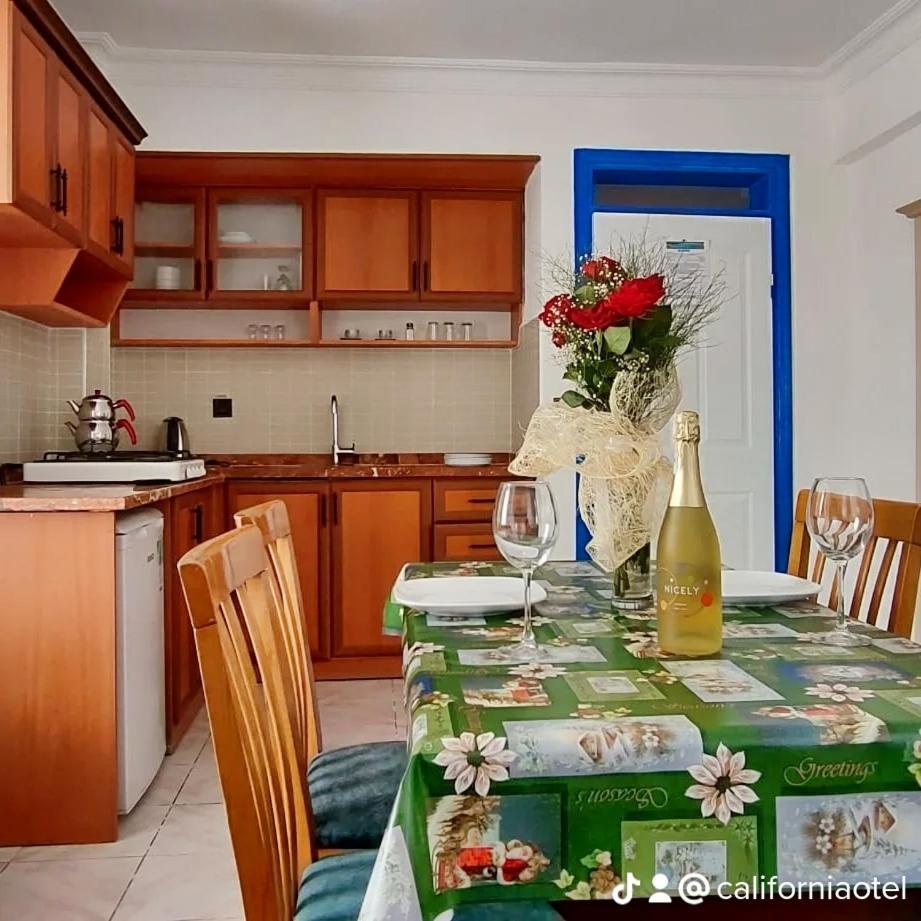 California Apart Otel Олудениз Экстерьер фото